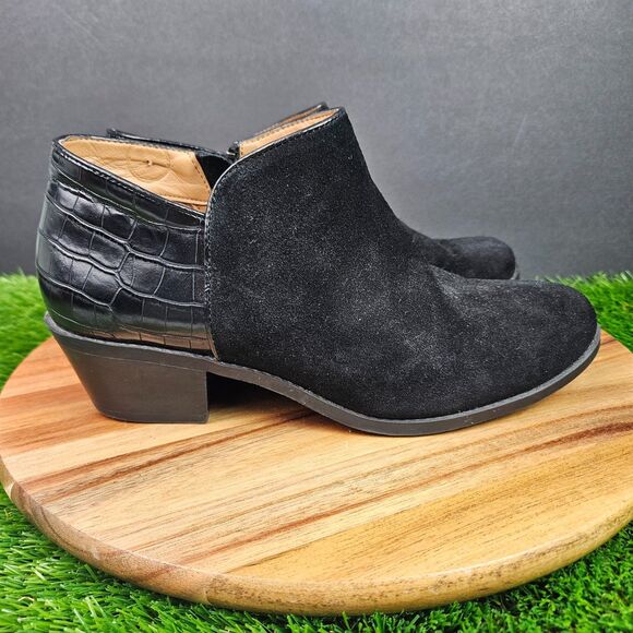 Vionic Marissa Ankle Booties Womens 8.5 Black Suede Embossed Water Repellent - Picture 1 of 11